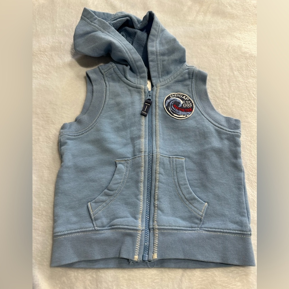 Baby gap vest with hood